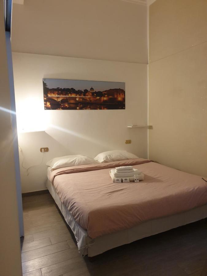 Domus 78 Pensión 3*